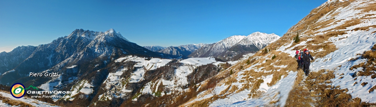 22 Panoramica verso Alben, Passo di Zambla e Menna.jpg